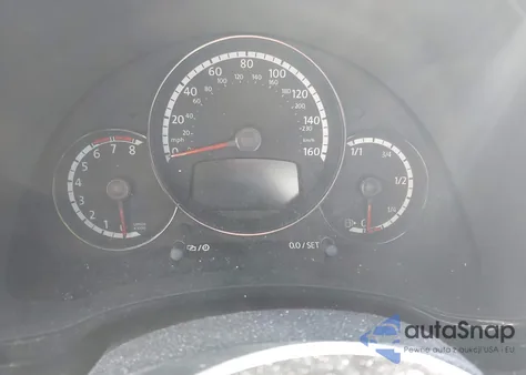 2016 Volkswagen Beetle 1.8T Fleet Edition z USA, uszkodzony, nr VIN 3VWF17AT1GM625794